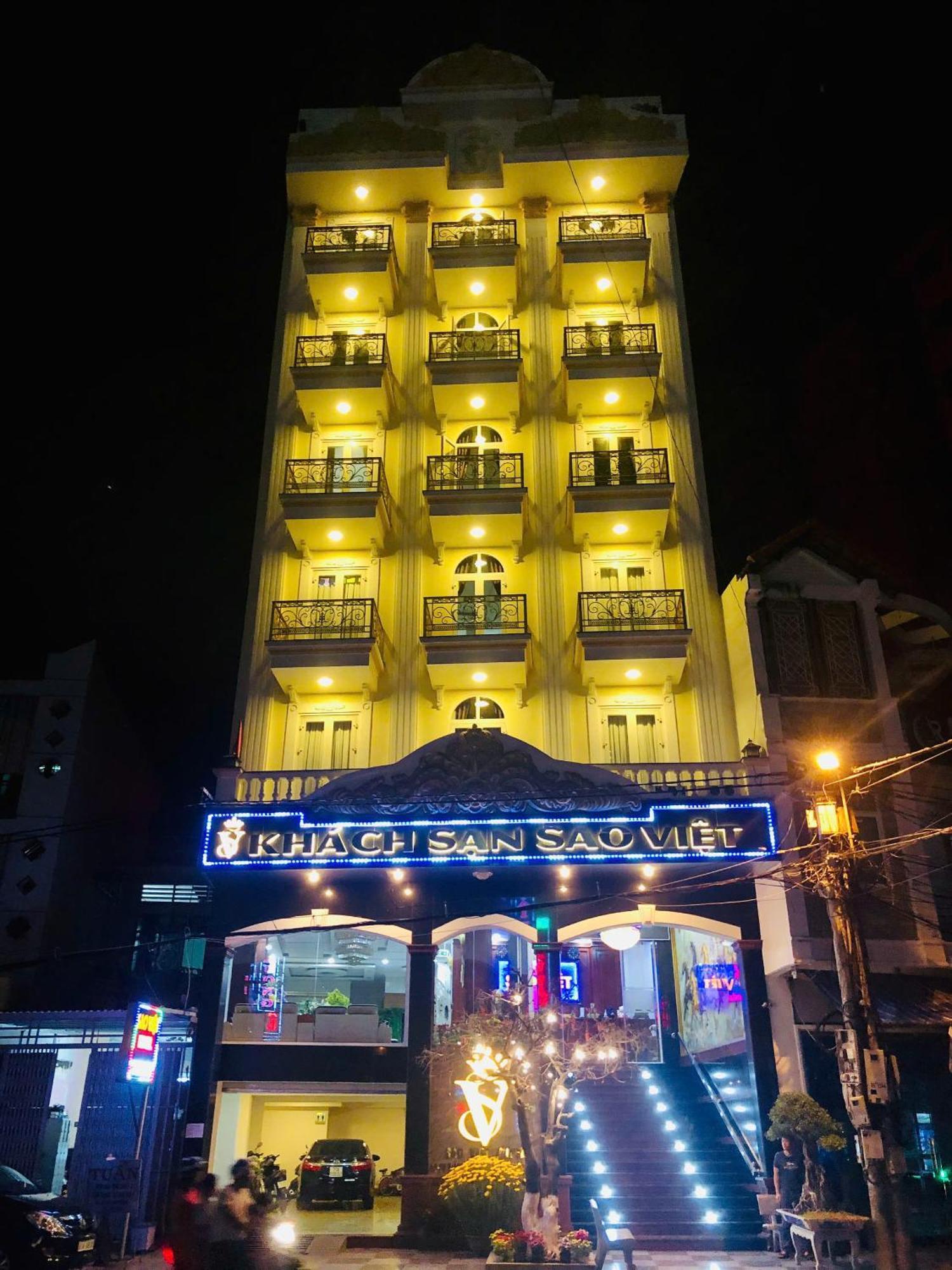 Khach San Sao Viet 호텔 퀴논 외부 사진